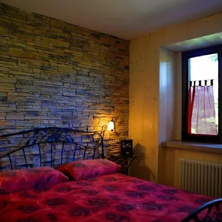 Il Castagneto 酒店 *